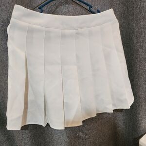 Elegant White Pleated Skort
